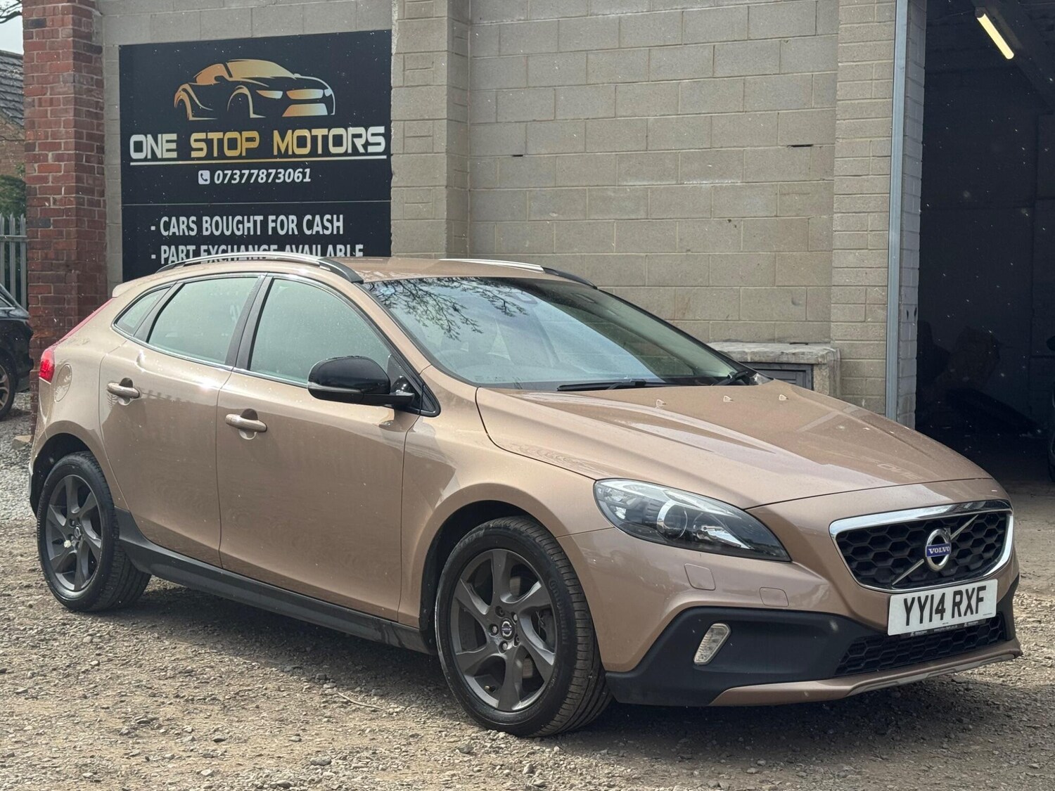 Used Volvo V40 Cross Country for sale - 78214375: Photo 25