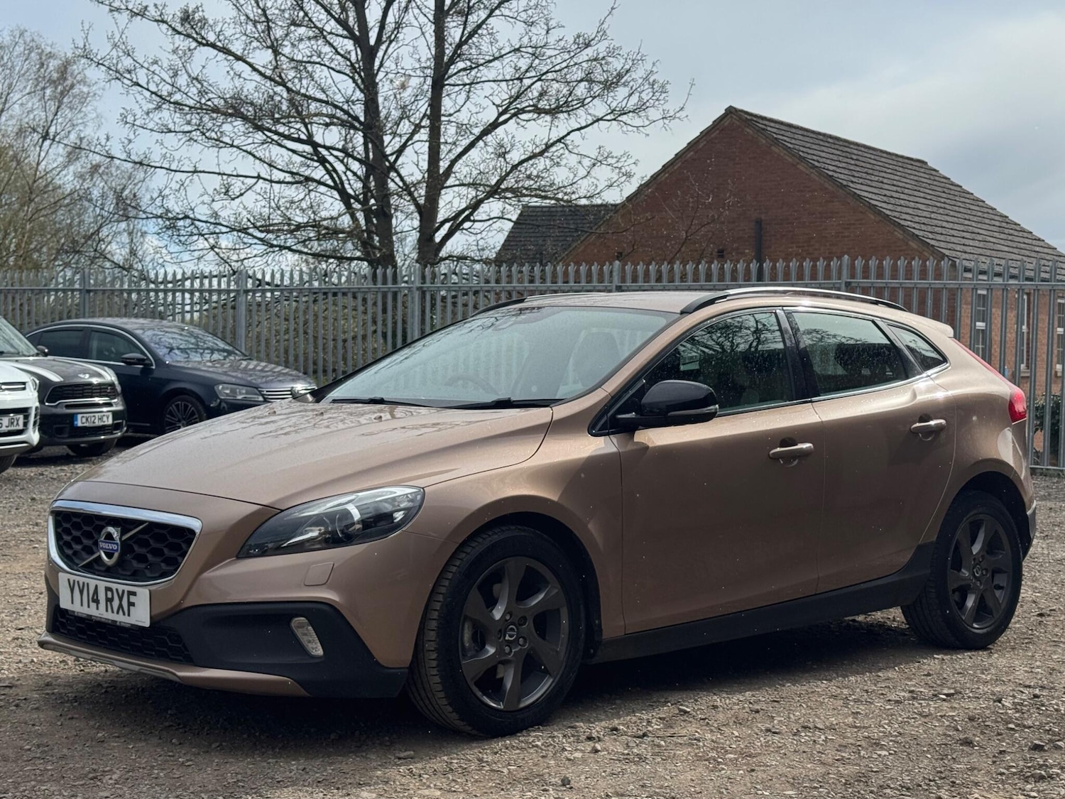 Used Volvo V40 Cross Country for sale - 78214375: Photo 3