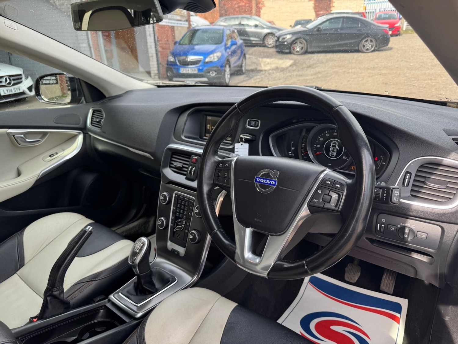 Used Volvo V40 Cross Country for sale - 78214375: Photo 5