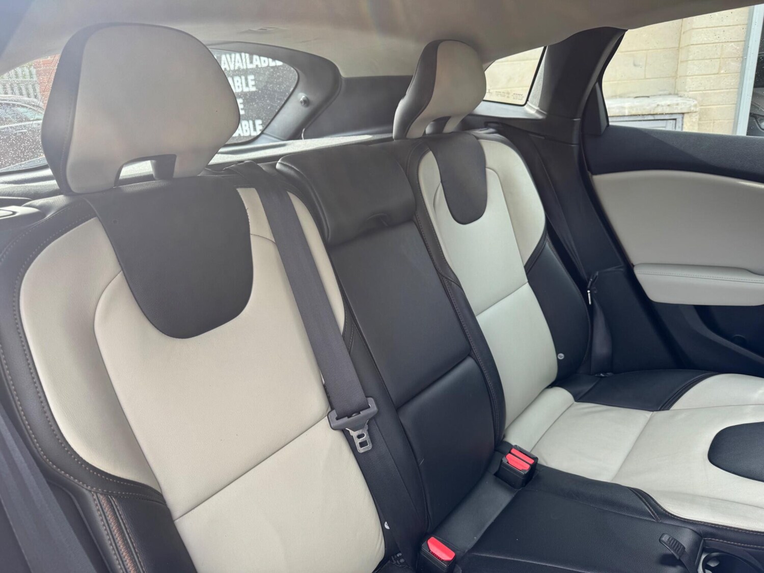 Used Volvo V40 Cross Country for sale - 78214375: Photo 9