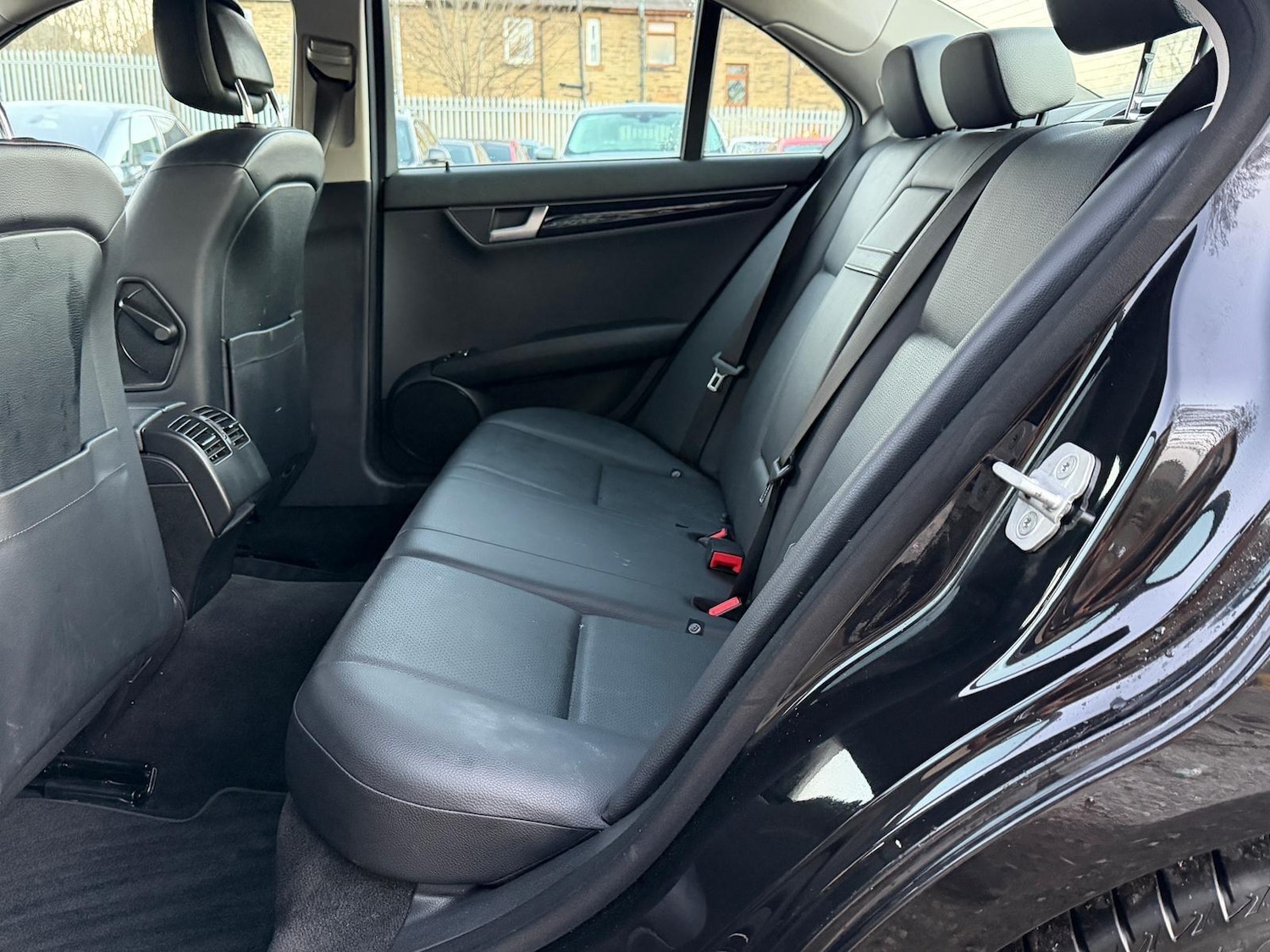 Used Mercedes-Benz C Class 2013 for sale - 77016478: Photo 16