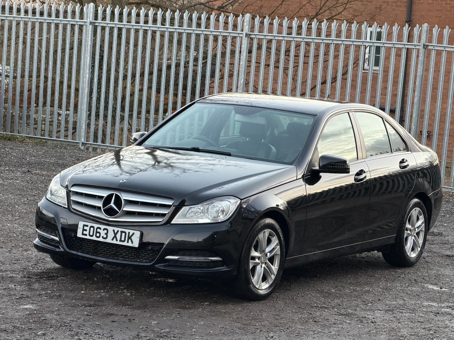 Used Mercedes-Benz C Class 2013 for sale - 77016478: Photo 3