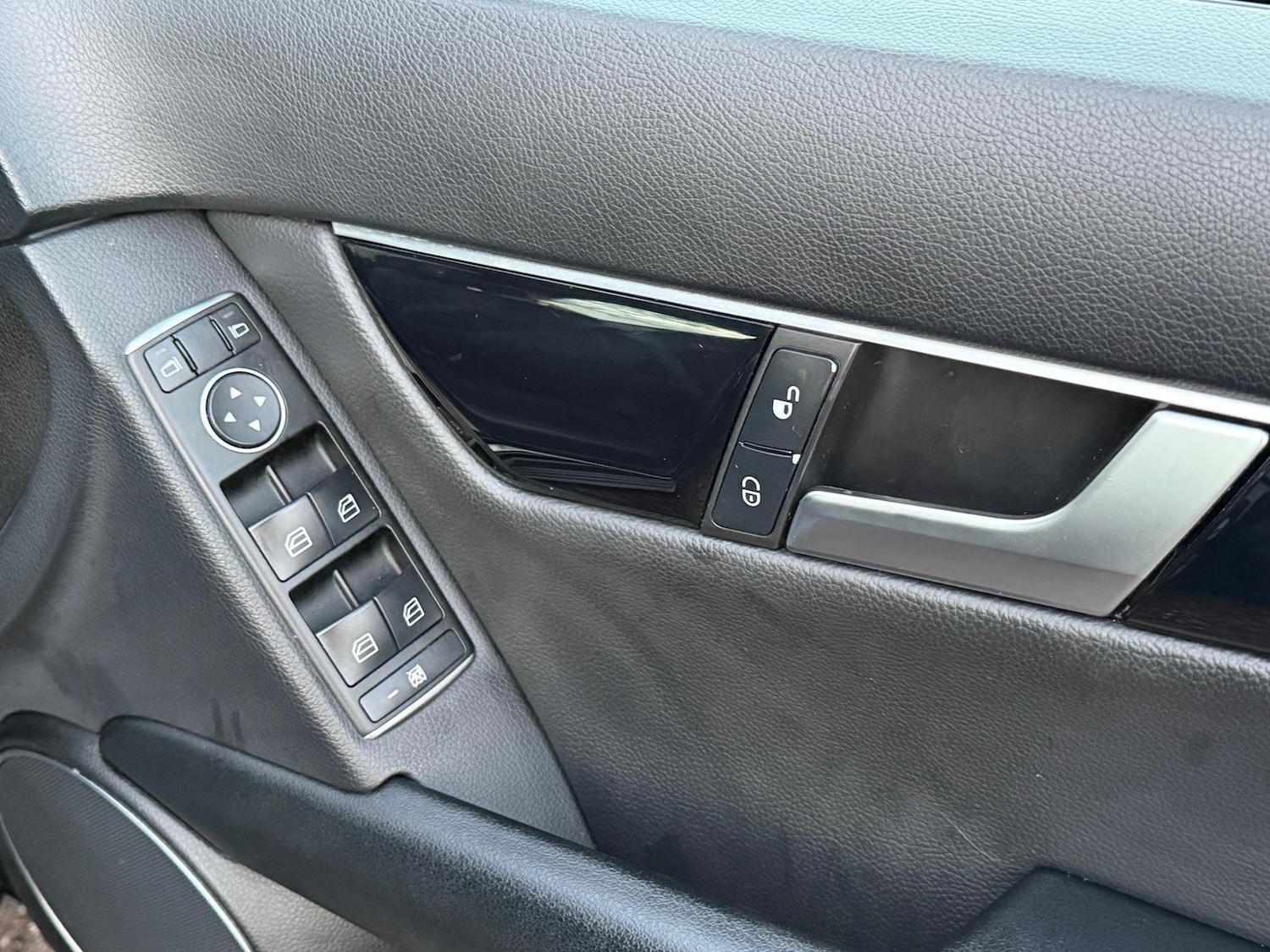 Used Mercedes-Benz C Class 2013 for sale - 77016478: Photo 6