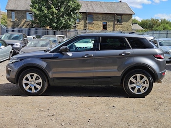 Used Land Rover Range Rover Evoque 2017 for sale - 79396488: Photo