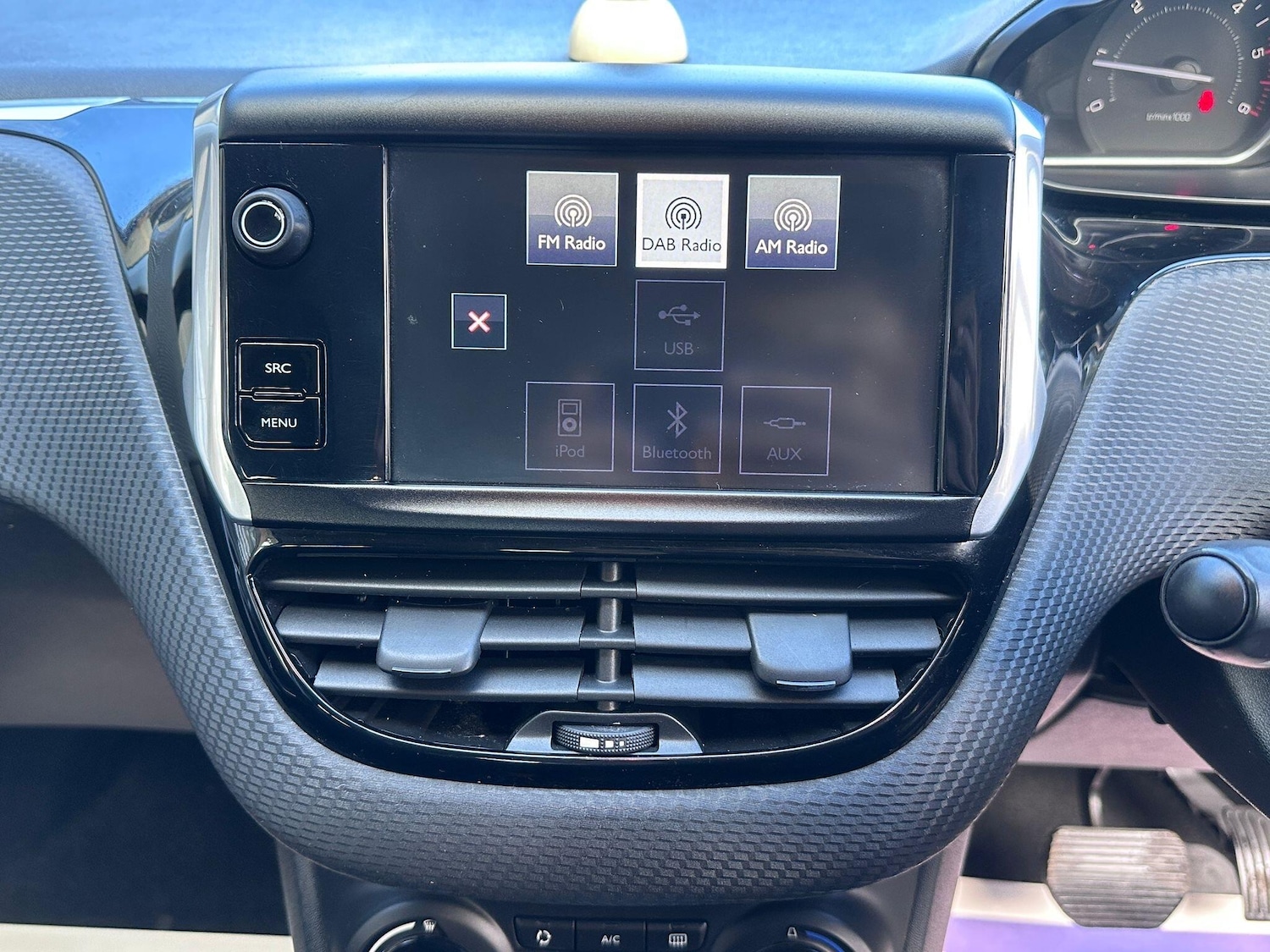 Used Peugeot 2008 2015 for sale - 76606927: Photo 11