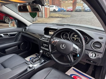 Used Mercedes-Benz C Class 2013 for sale - 77306318: Photo