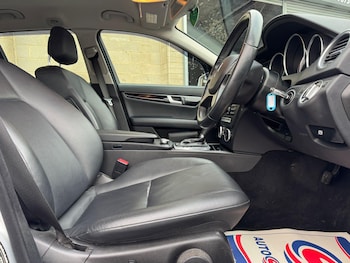 Used Mercedes-Benz C Class 2013 for sale - 77306318: Photo