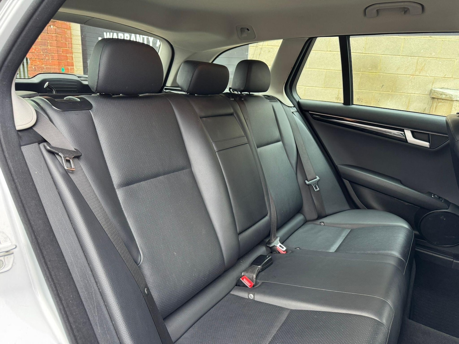 Used Mercedes-Benz C Class 2013 for sale - 77306318: Photo 6