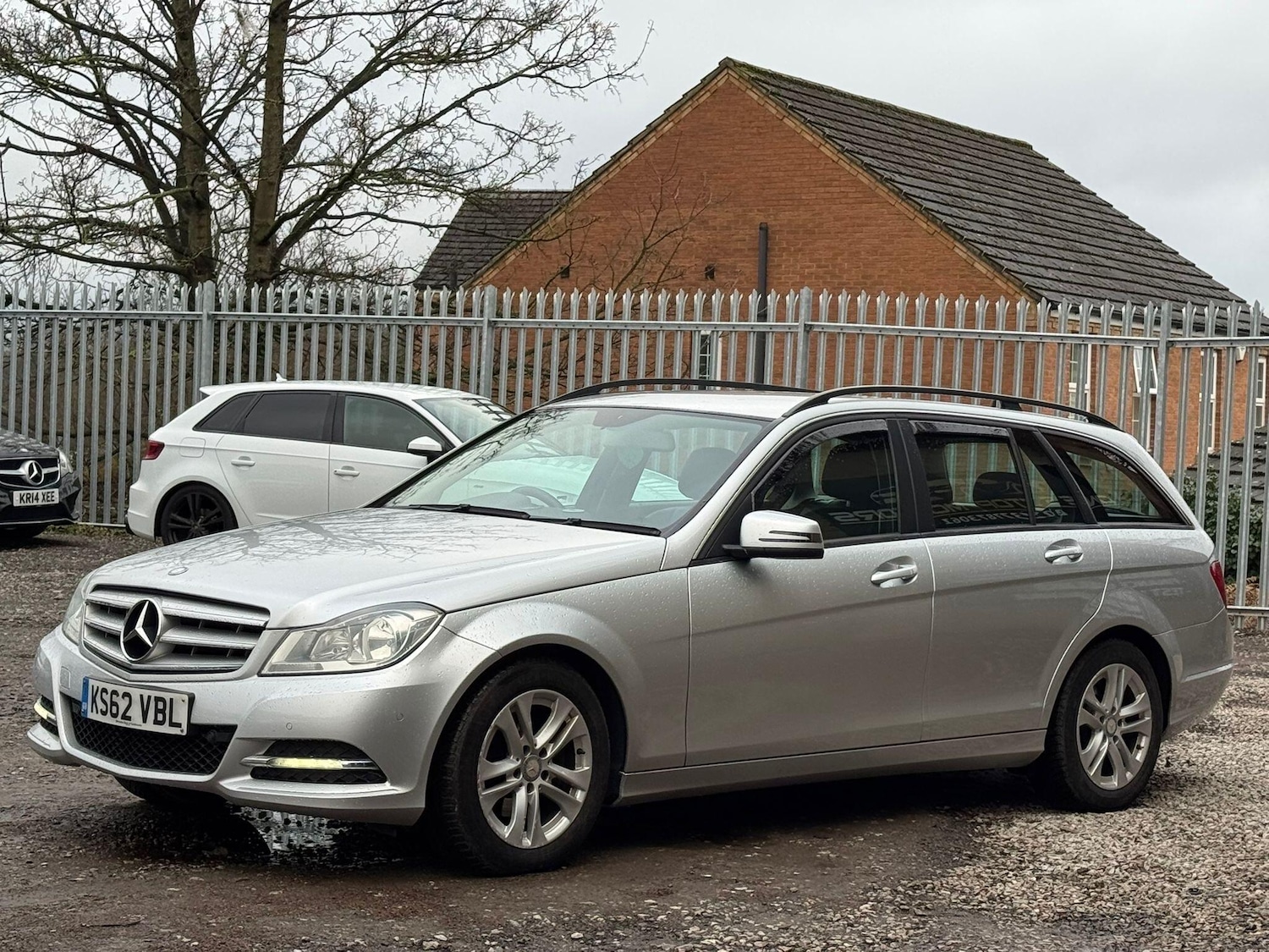 Used Mercedes-Benz C Class 2013 for sale - 77306318: Photo 7