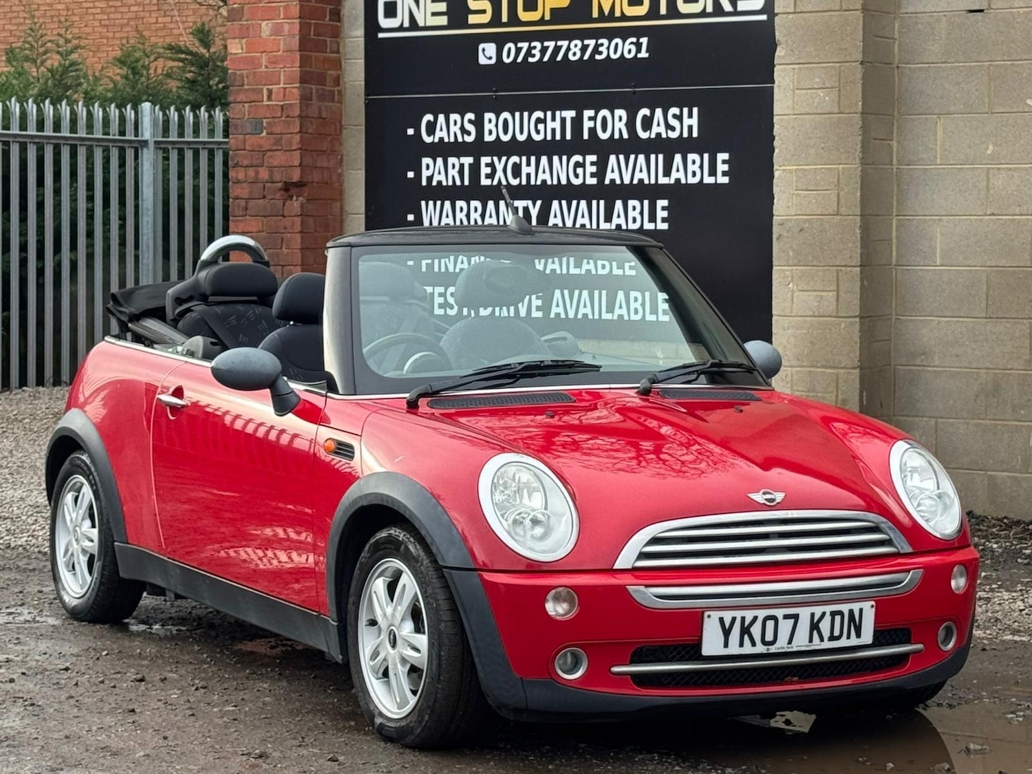 Used MINI Convertible 2007 for sale - 77523828: Photo 12