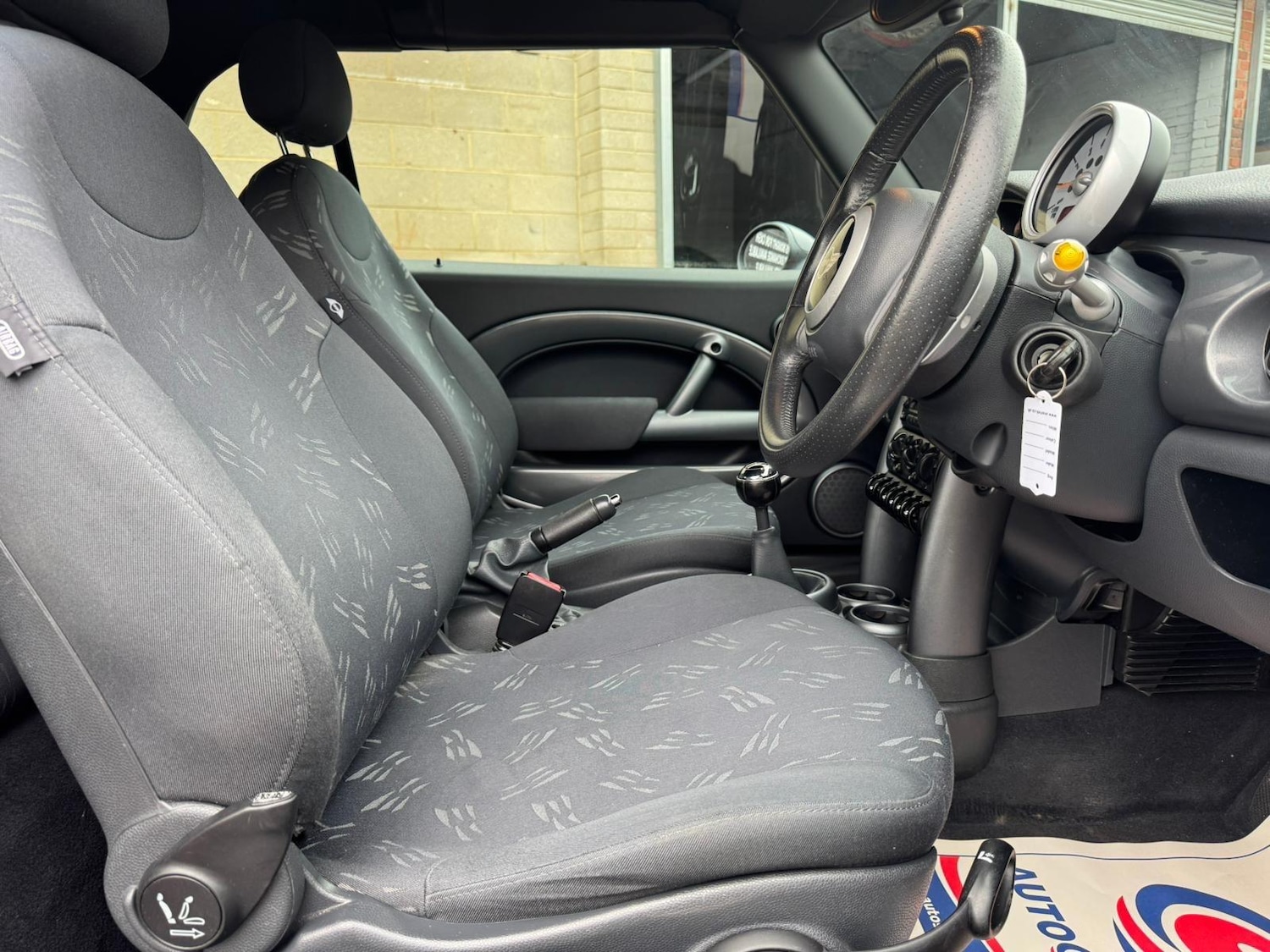 Used MINI Convertible 2007 for sale - 77523828: Photo 19