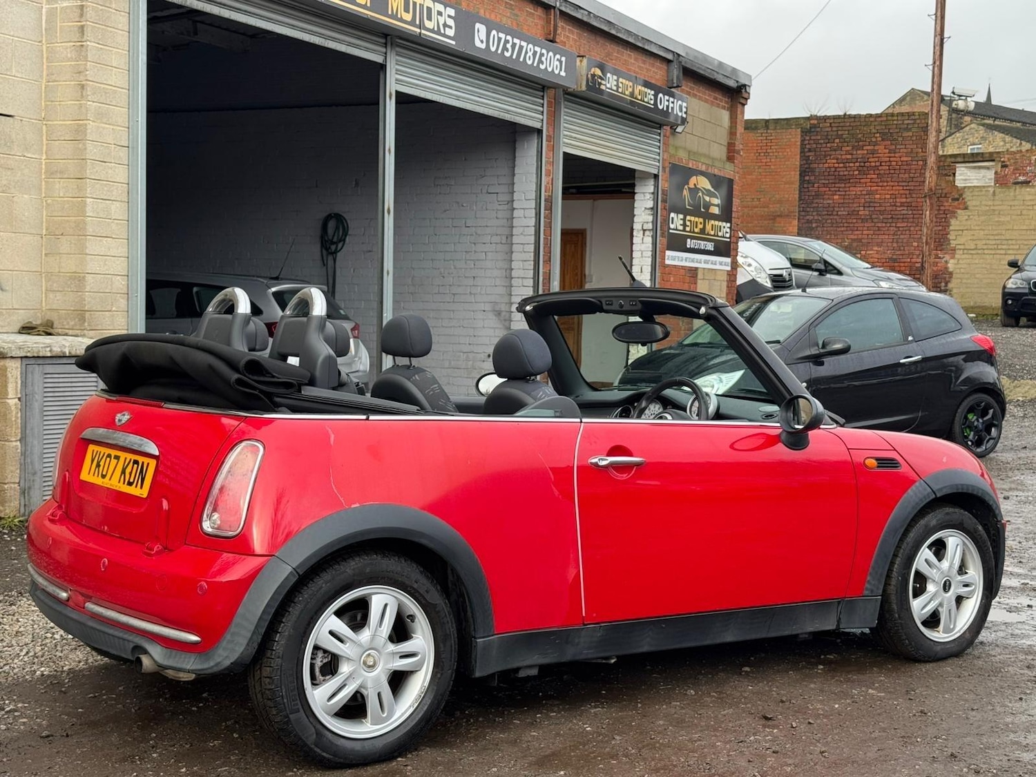 Used MINI Convertible 2007 for sale - 77523828: Photo 9