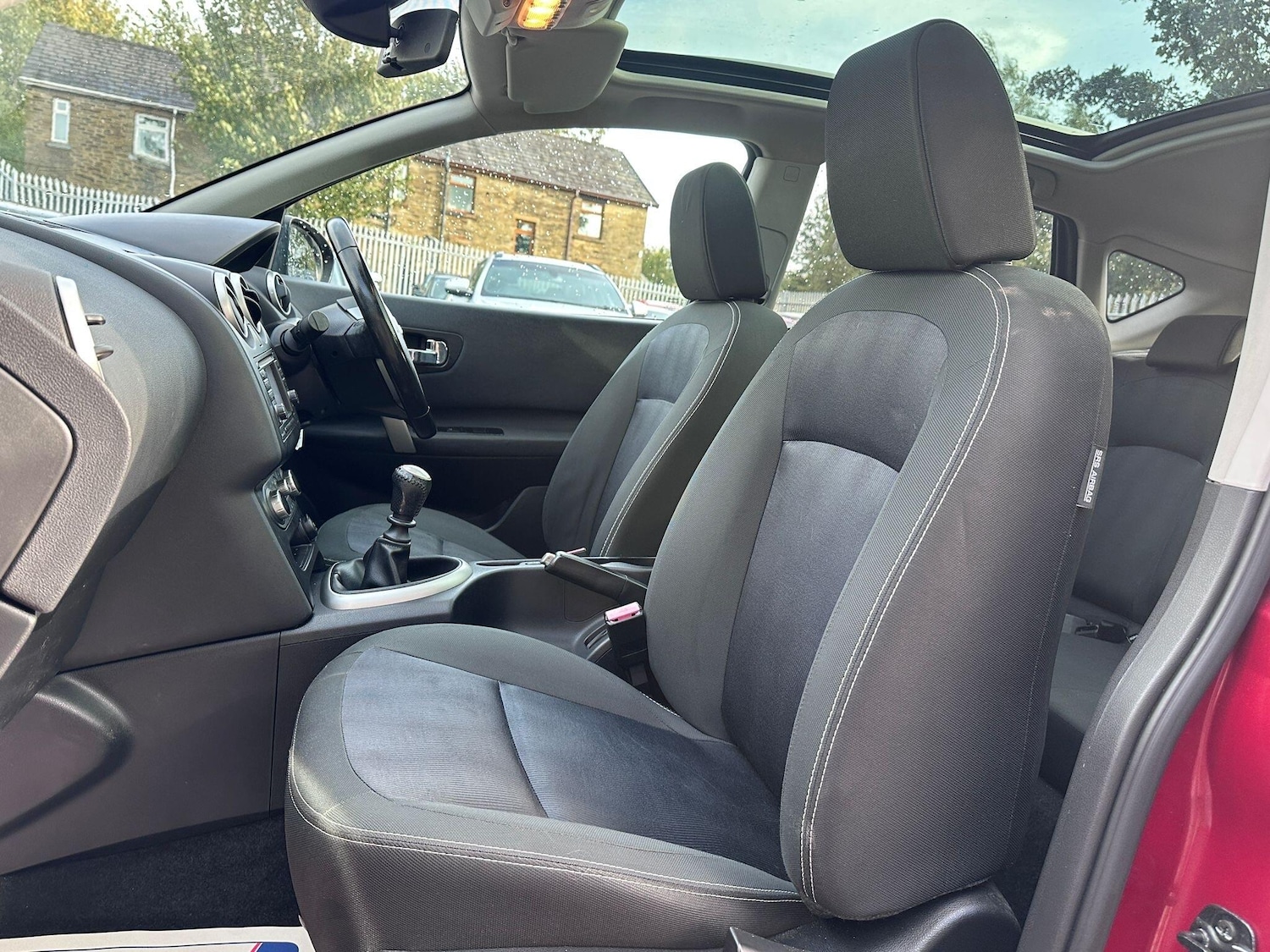 Used Nissan Qashqai 2011 for sale - 76175128: Photo 16