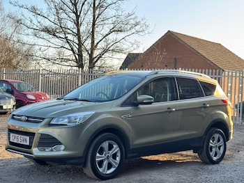Used Ford Kuga 2015 for sale - 77752840: Photo