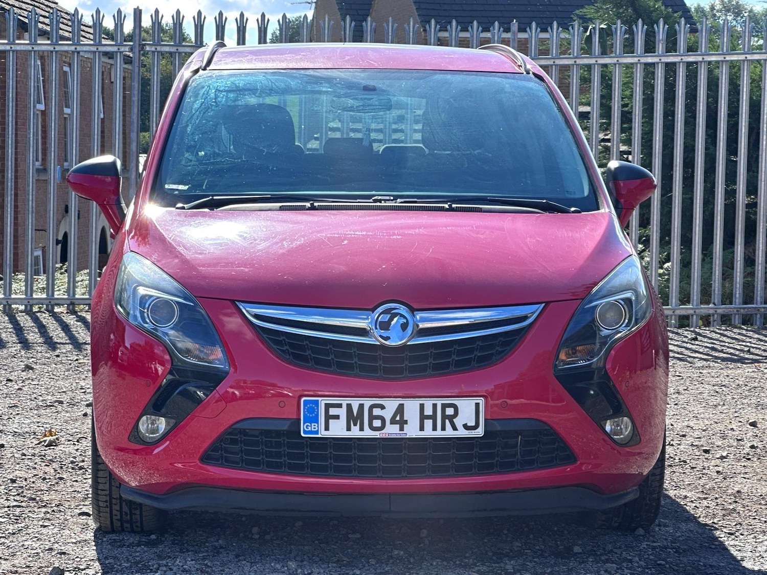 Used Vauxhall Zafira Tourer 2015 for sale - 76032133: Photo 2