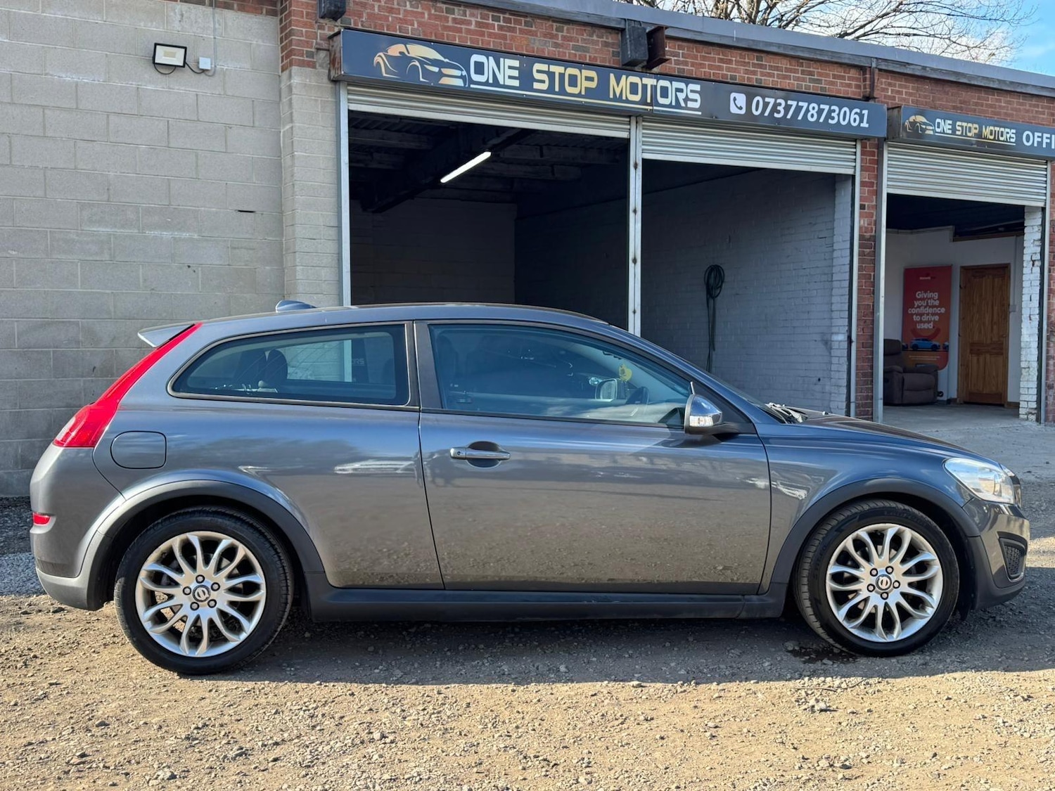 Used Volvo C30 2009 for sale - 78205351: Photo 5
