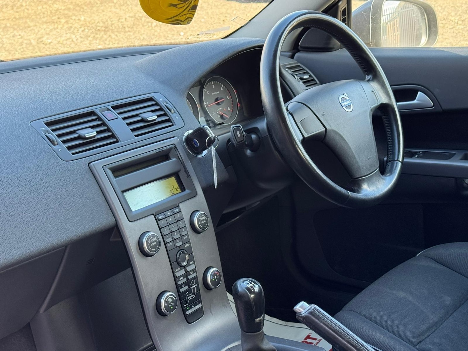 Used Volvo C30 2009 for sale - 78205351: Photo 6