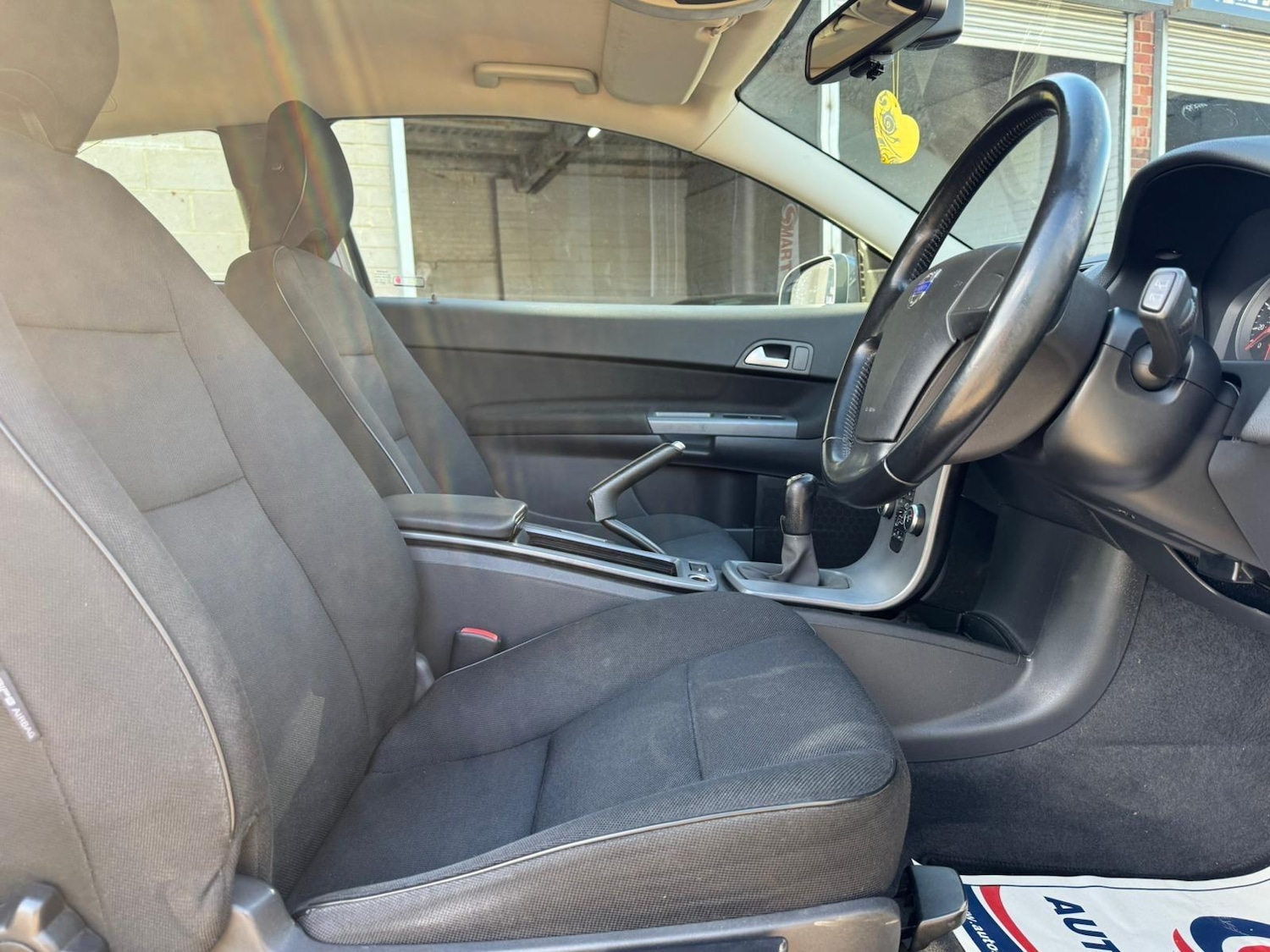 Used Volvo C30 2009 for sale - 78205351: Photo 7