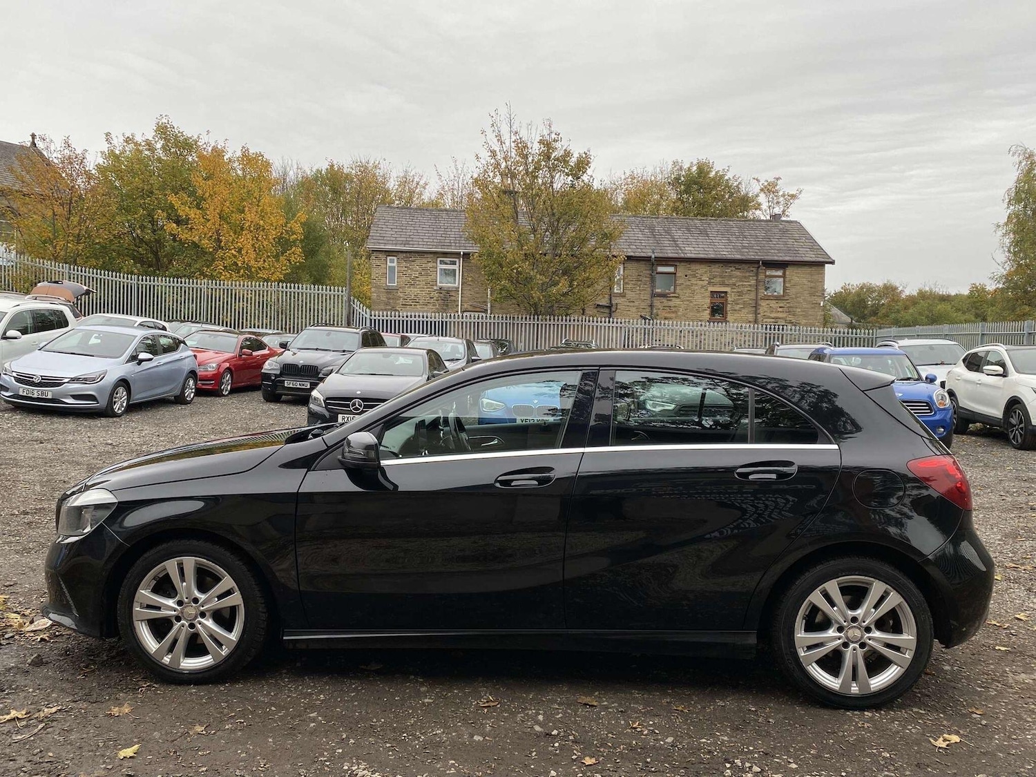 Used Mercedes-Benz A-Class 2017 for sale - 76425771: Photo 5