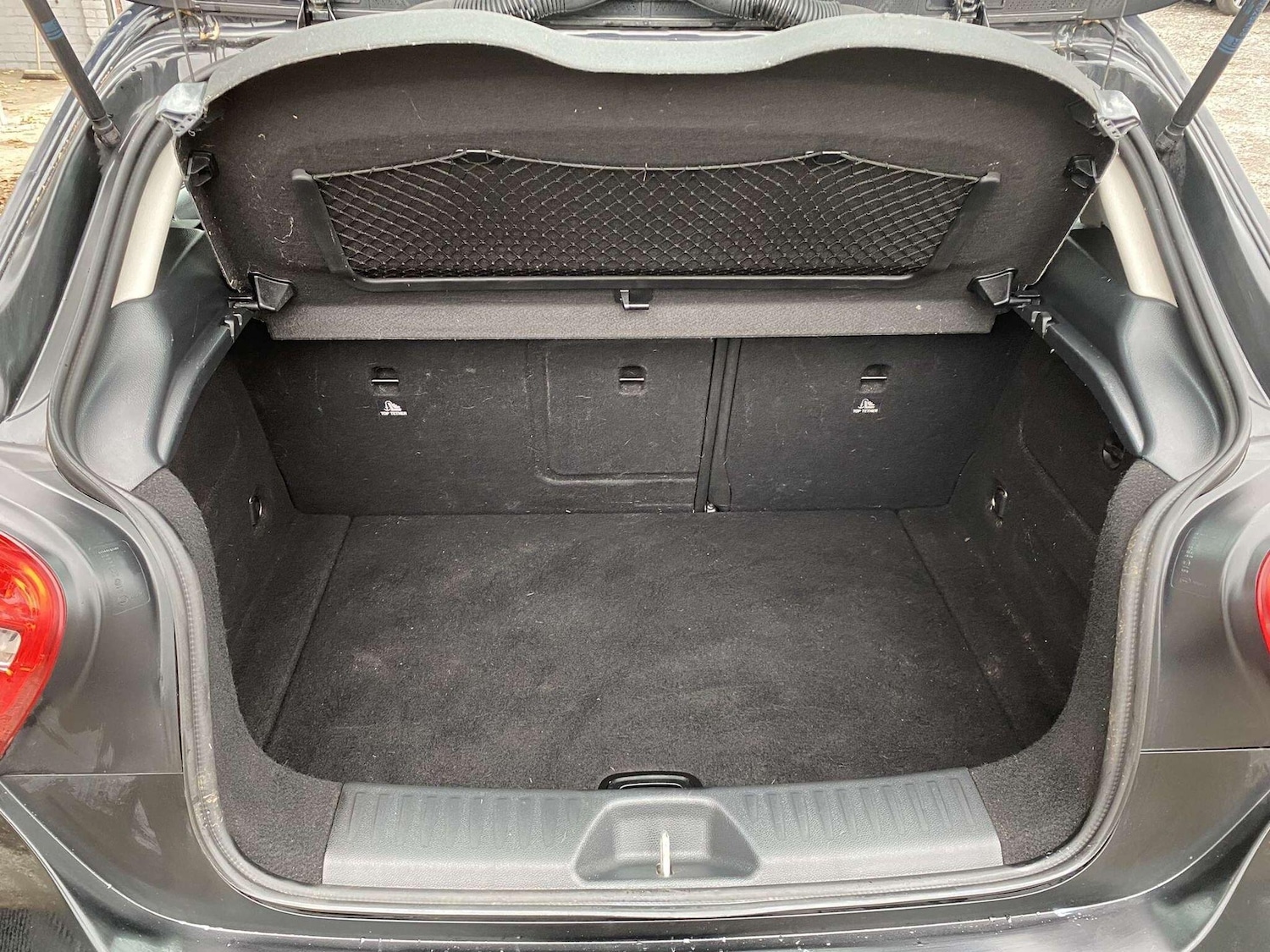 Used Mercedes-Benz A-Class 2017 for sale - 76425771: Photo 8