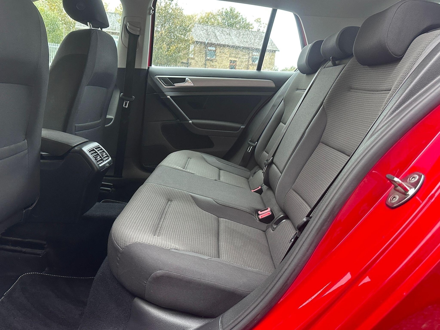 Used Volkswagen Golf 2015 for sale - 76337290: Photo 6