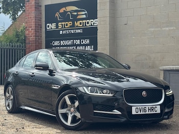 Used Jaguar XE 2016 for sale - 79453390: Photo