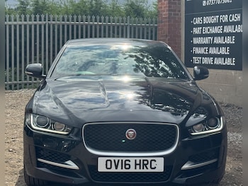 Used Jaguar XE 2016 for sale - 79453390: Photo