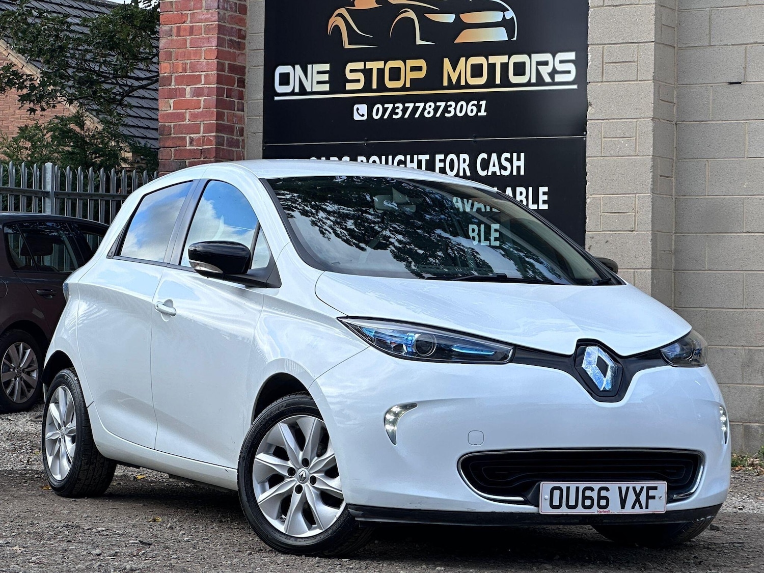 Used Renault Zoe for sale - 76656968: Photo 1