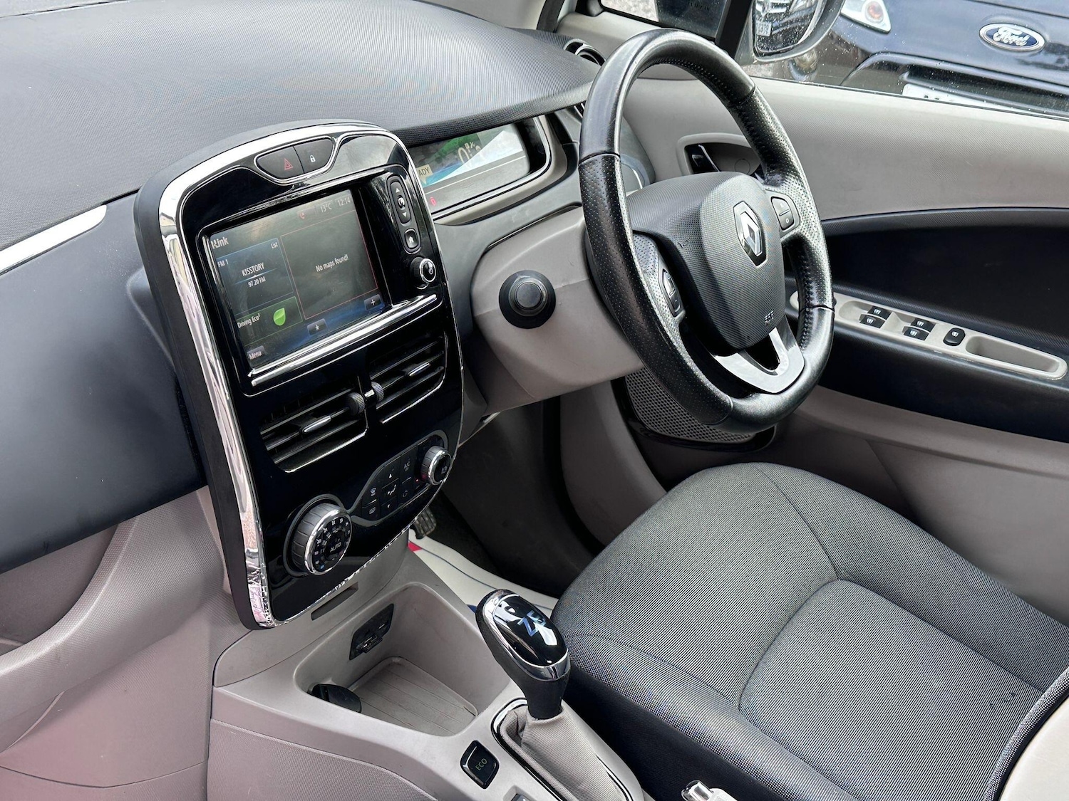 Used Renault Zoe for sale - 76656968: Photo 23