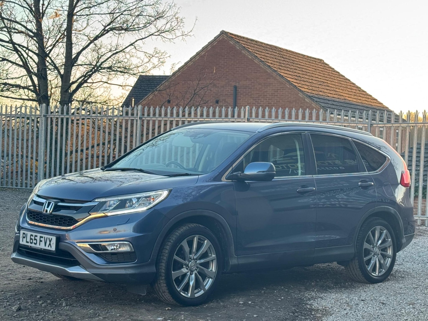 Used Honda CR-V 2016 for sale - 77097838: Photo 3