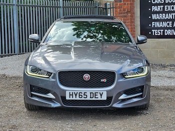 Used Jaguar XE 2016 for sale - 78548547: Photo