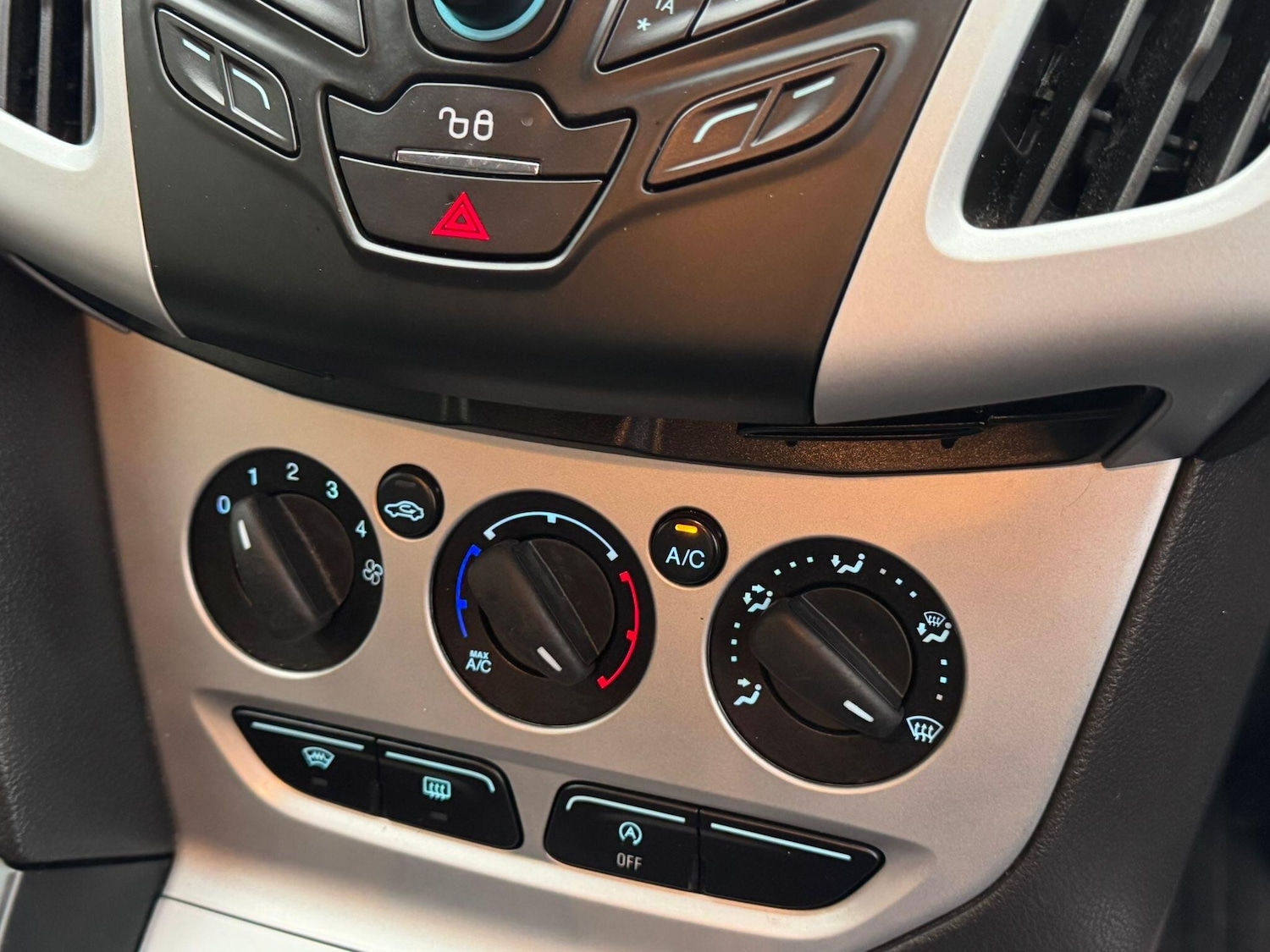 Used Ford Focus 2014 for sale - 77305524: Photo 24