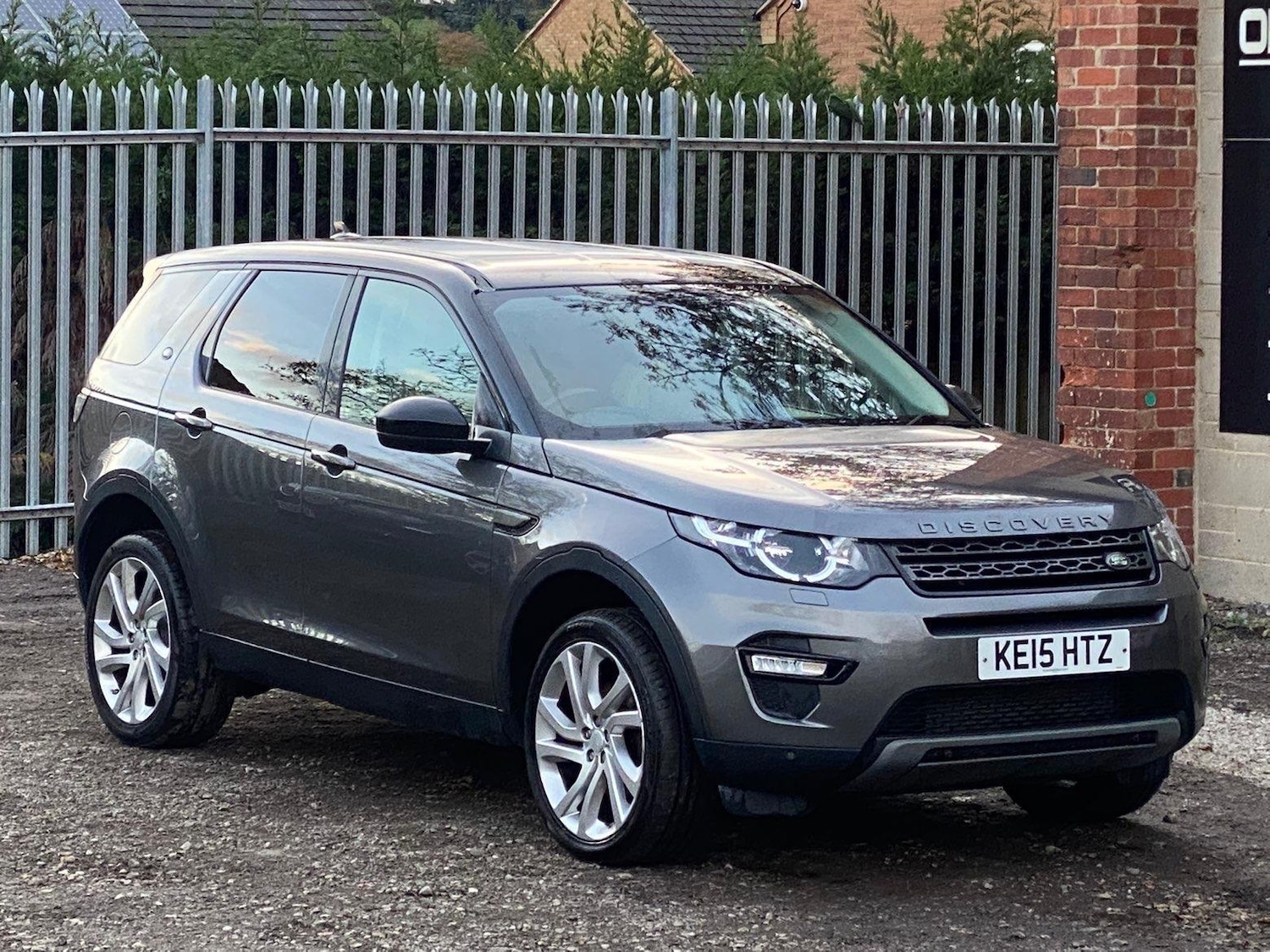 Used Land Rover Discovery Sport 2015 for sale - 76994837: Photo 13