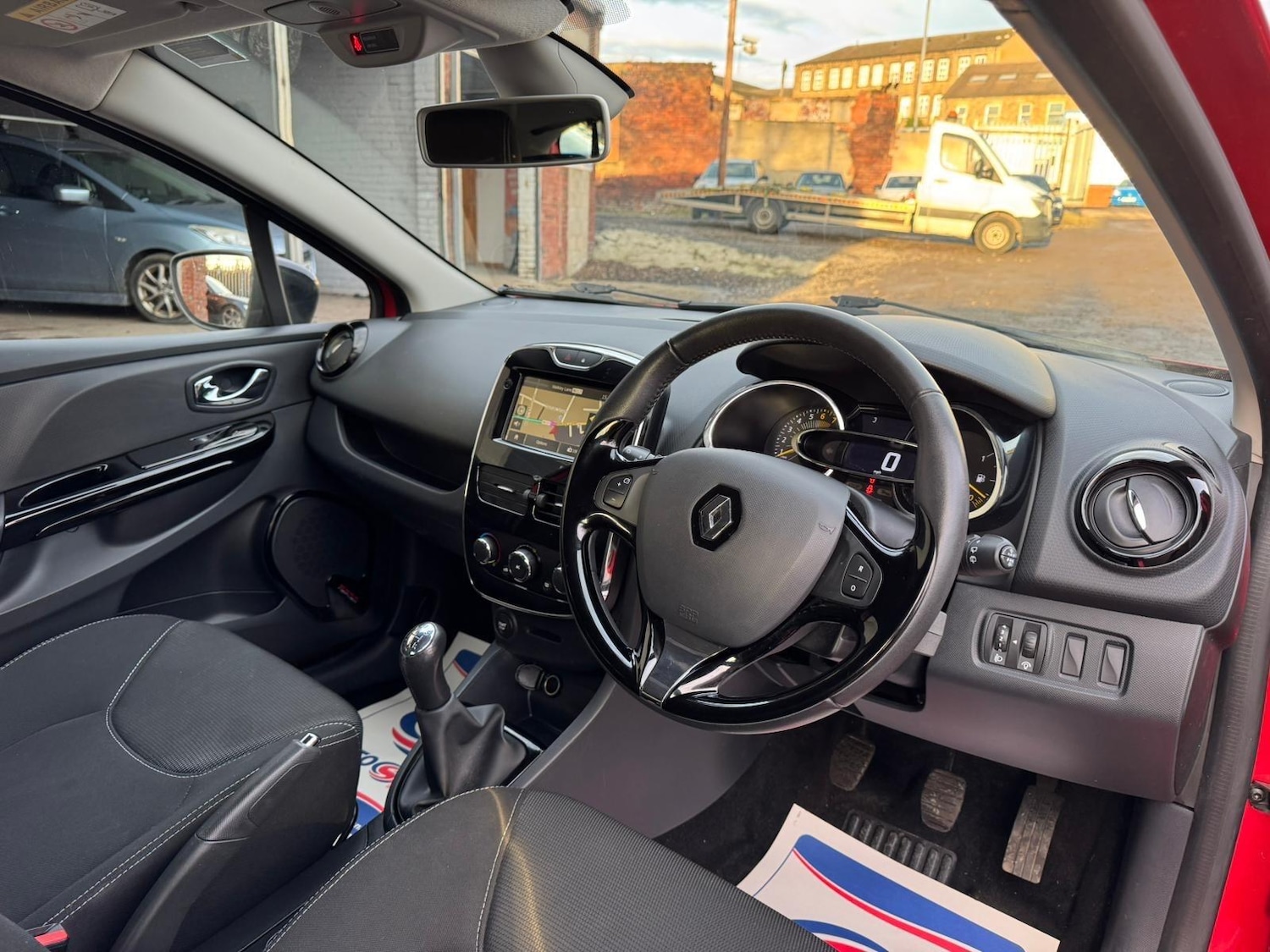 Used Renault Clio 2013 for sale - 77202938: Photo 10