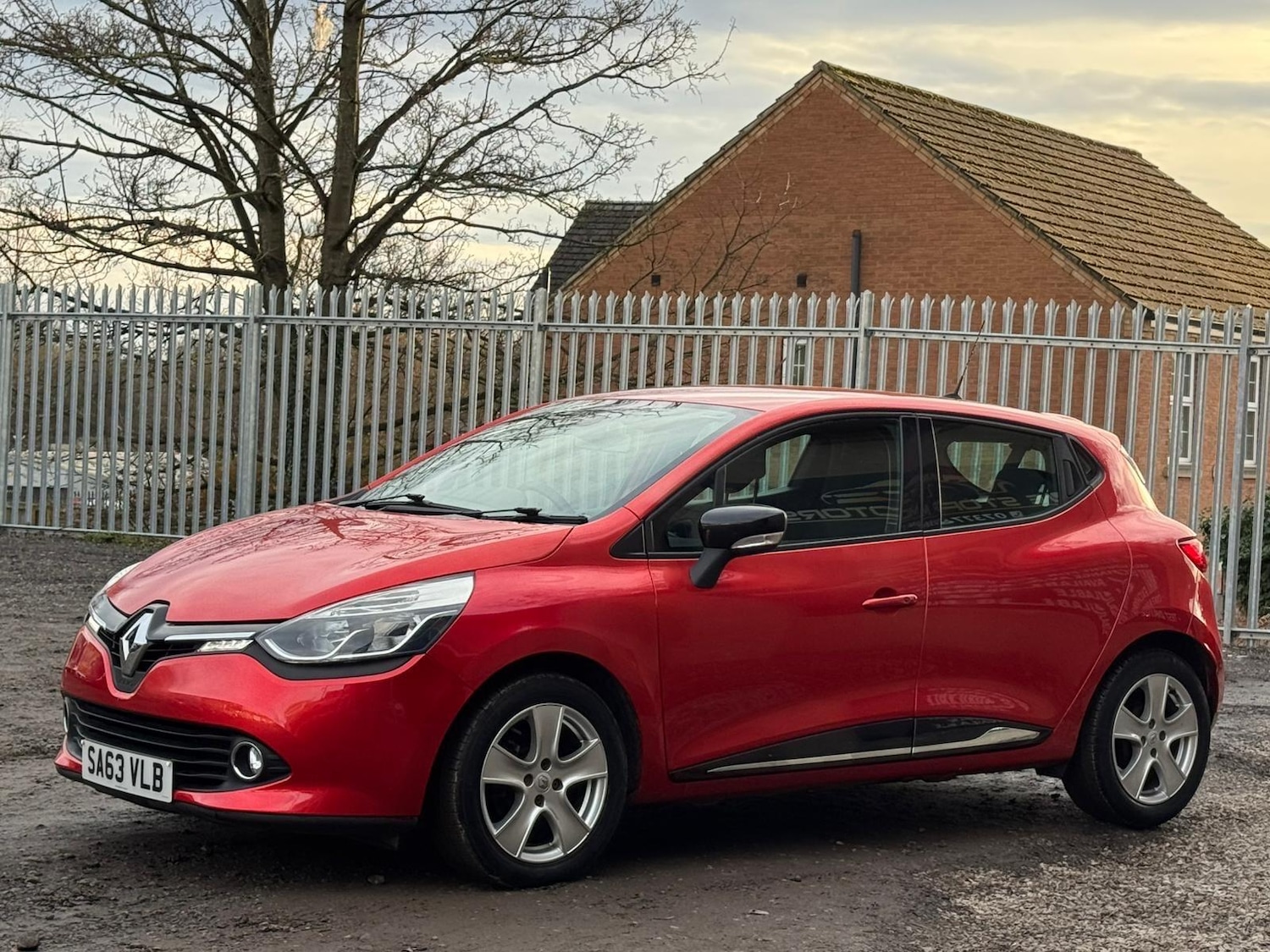 Used Renault Clio 2013 for sale - 77202938: Photo 3