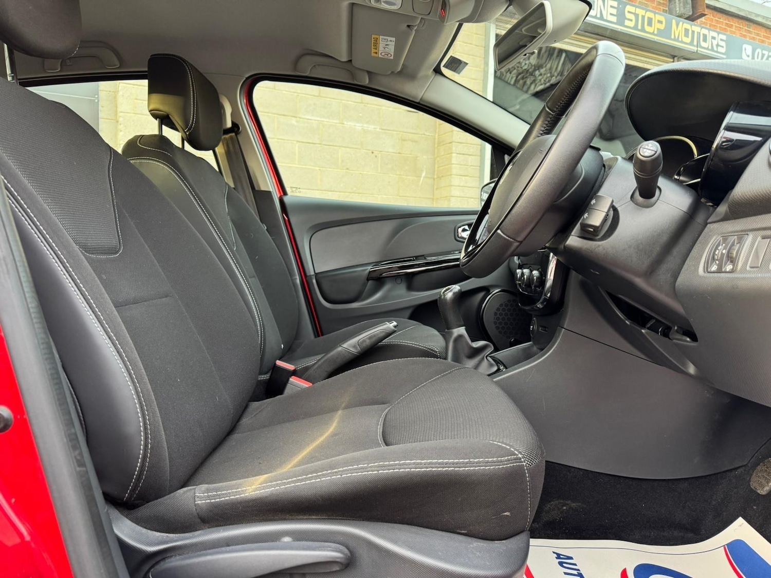 Used Renault Clio 2013 for sale - 77202938: Photo 6