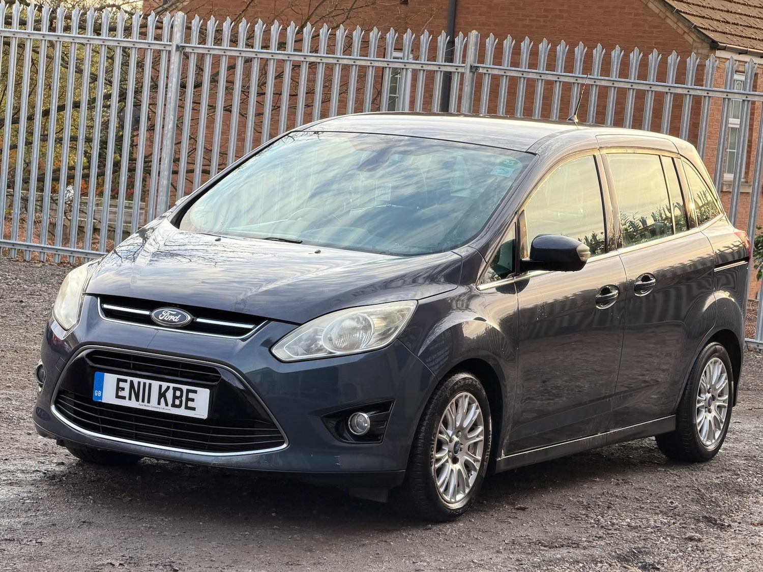 Used Ford Grand C-Max 2011 for sale - 76659044: Photo 3