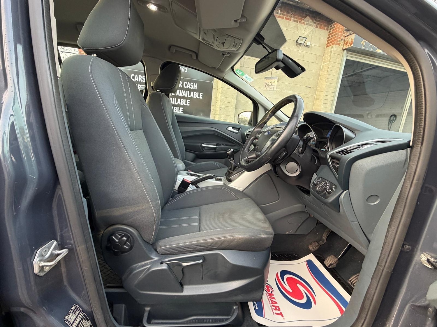 Used Ford Grand C-Max 2011 for sale - 76659044: Photo 6