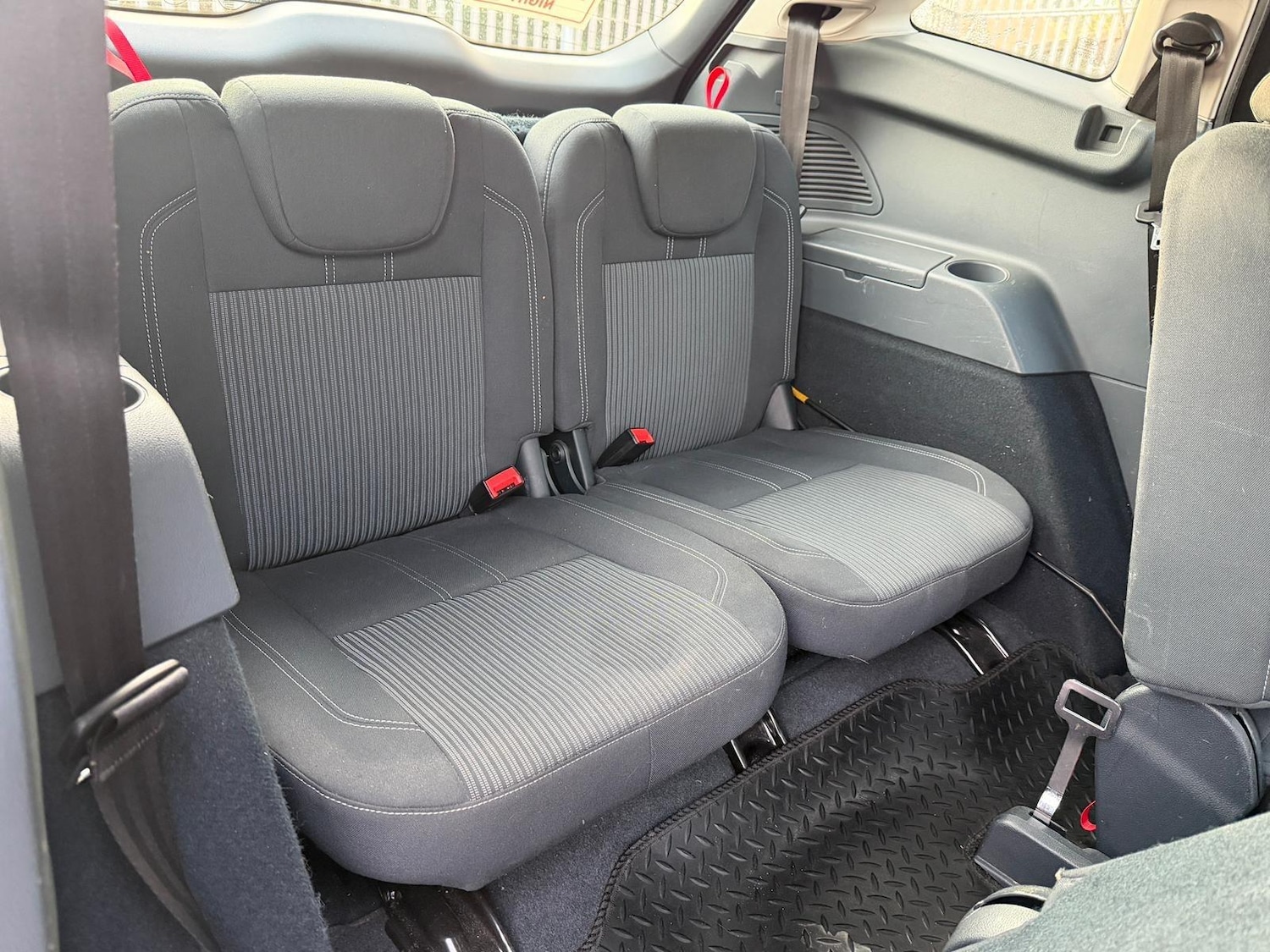 Used Ford Grand C-Max 2011 for sale - 76659044: Photo 7