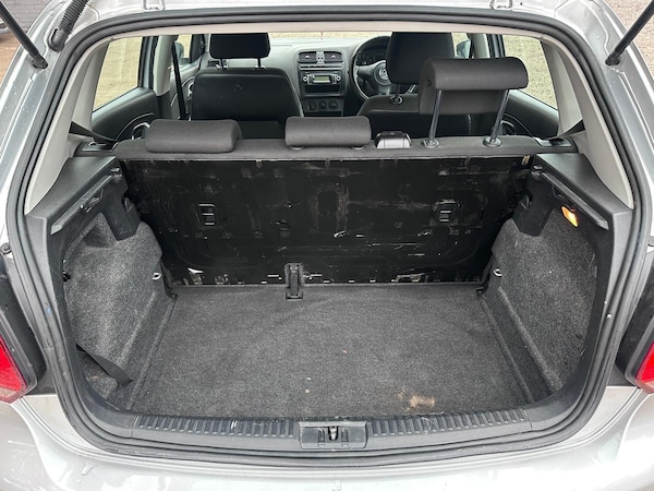Used Volkswagen Polo 2011 for sale - 76314754: Photo 9