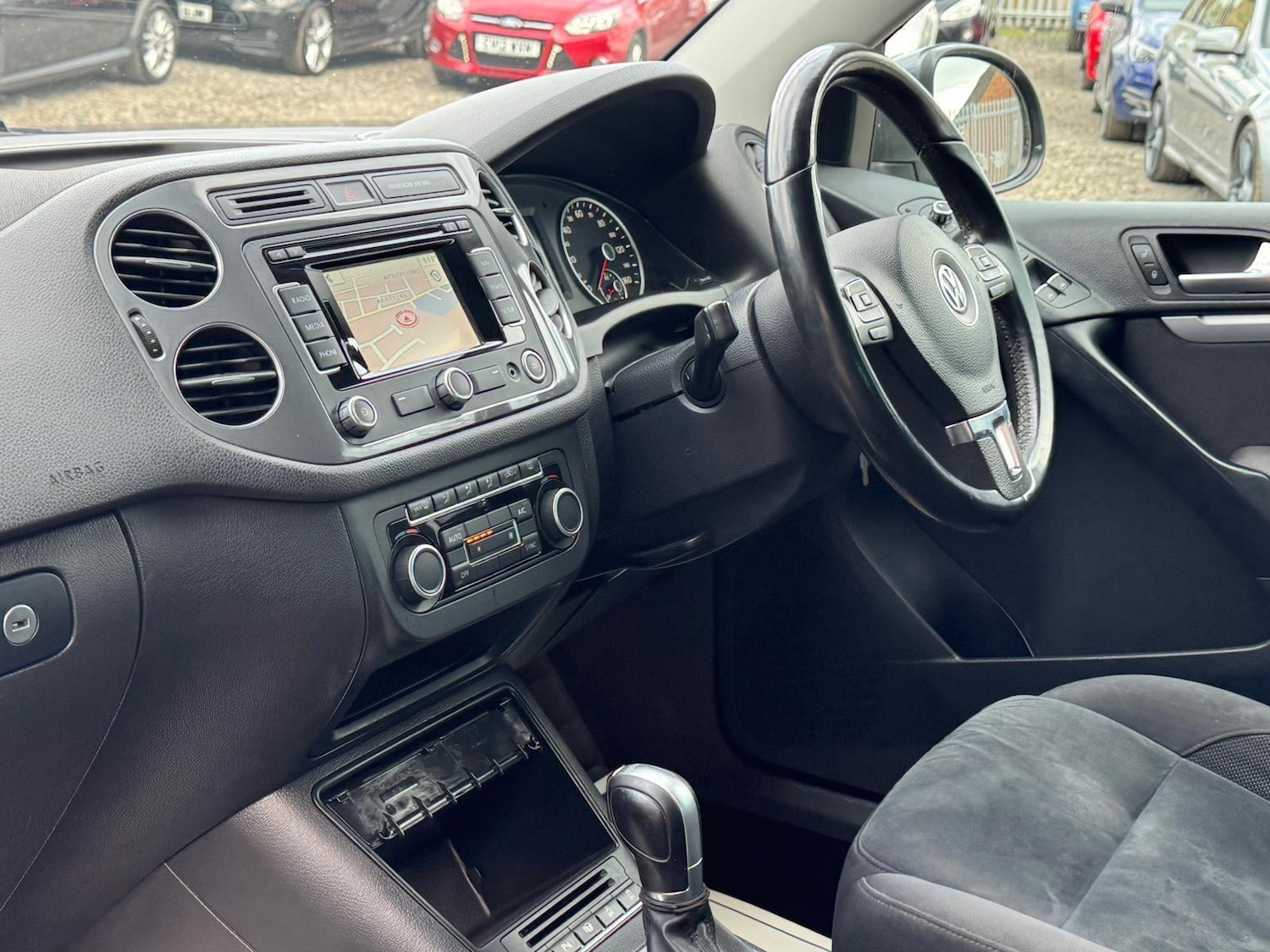 Used Volkswagen Tiguan 2015 for sale - 78204530: Photo 10