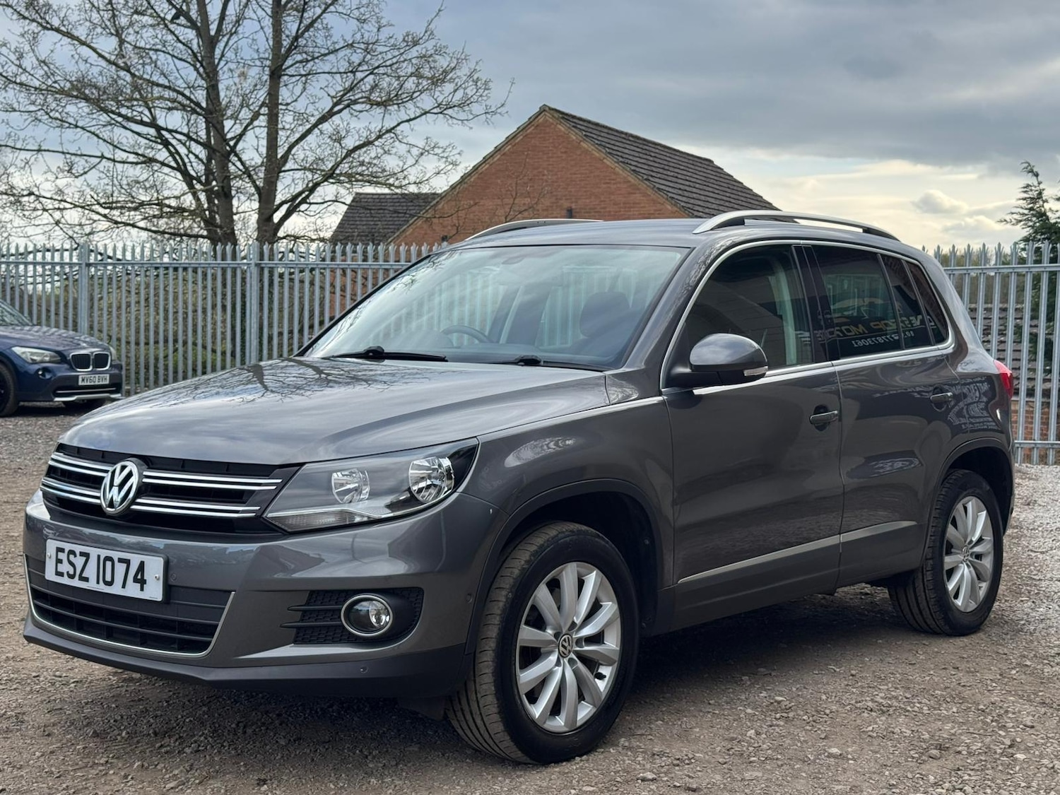 Used Volkswagen Tiguan 2015 for sale - 78204530: Photo 3