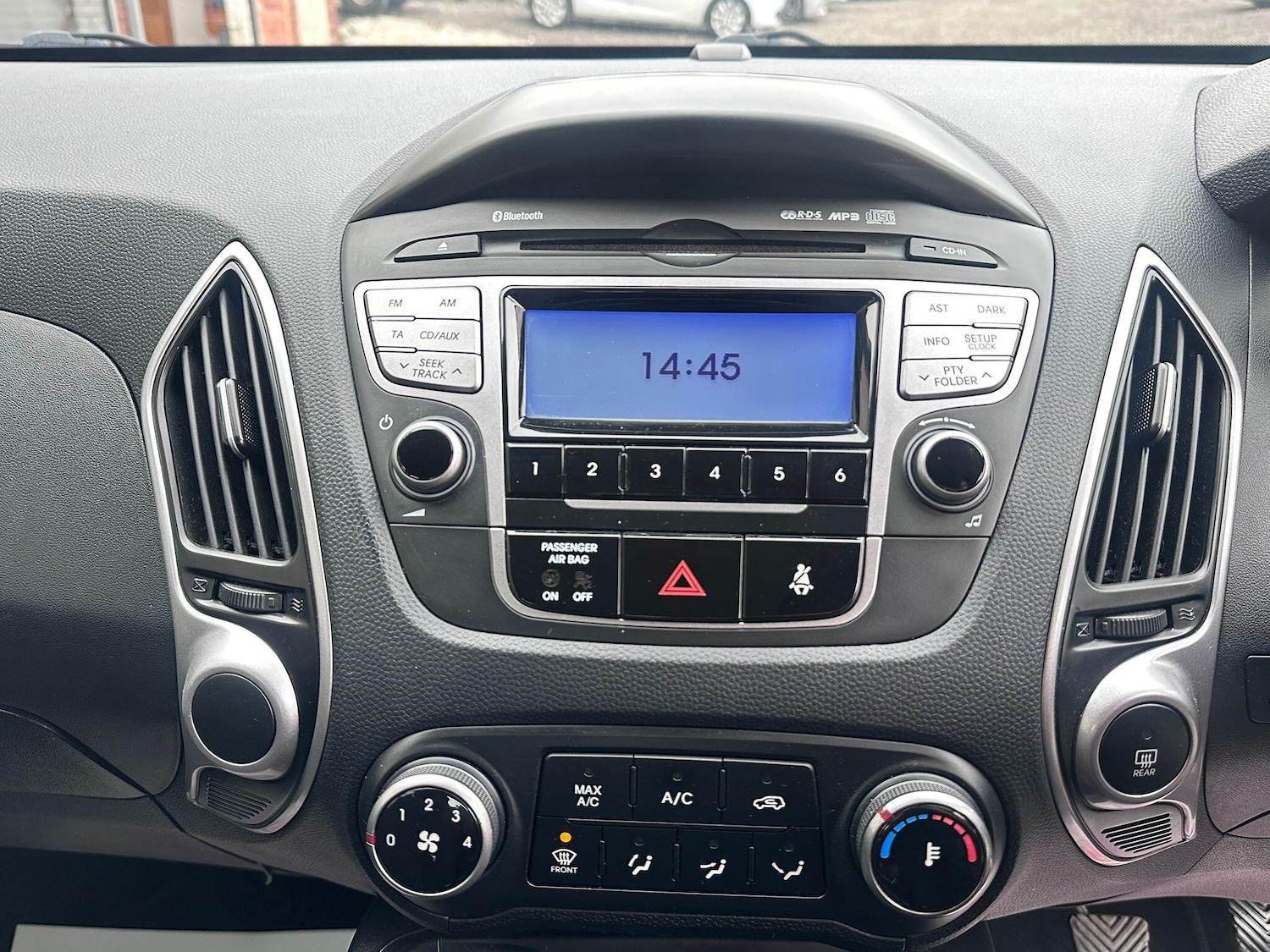 Used Hyundai Ix35 2011 for sale - 76179735: Photo 16