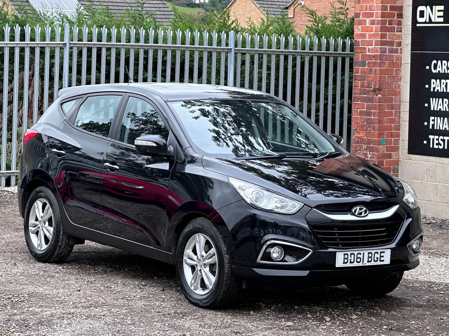 Used Hyundai Ix35 2011 for sale - 76179735: Photo 2