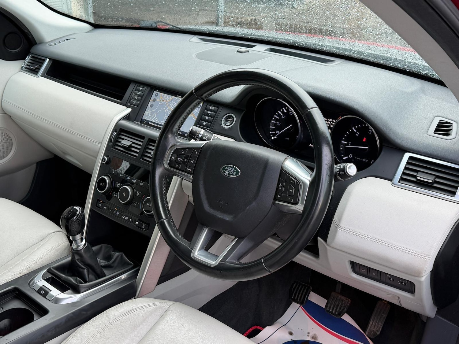 Used Land Rover Discovery Sport 2015 for sale - 76671698: Photo 10