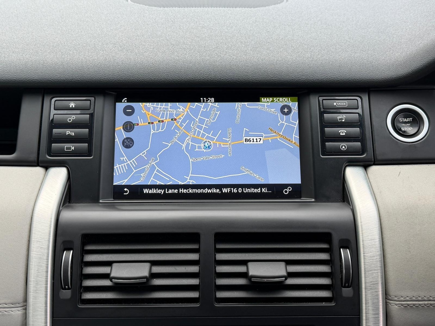 Used Land Rover Discovery Sport 2015 for sale - 76671698: Photo 22