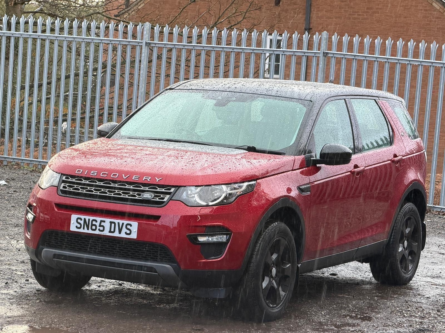 Used Land Rover Discovery Sport 2015 for sale - 76671698: Photo 3
