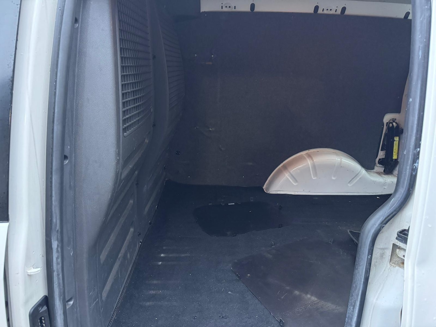 Used Volkswagen Caddy 2011 for sale - 78127687: Photo 18