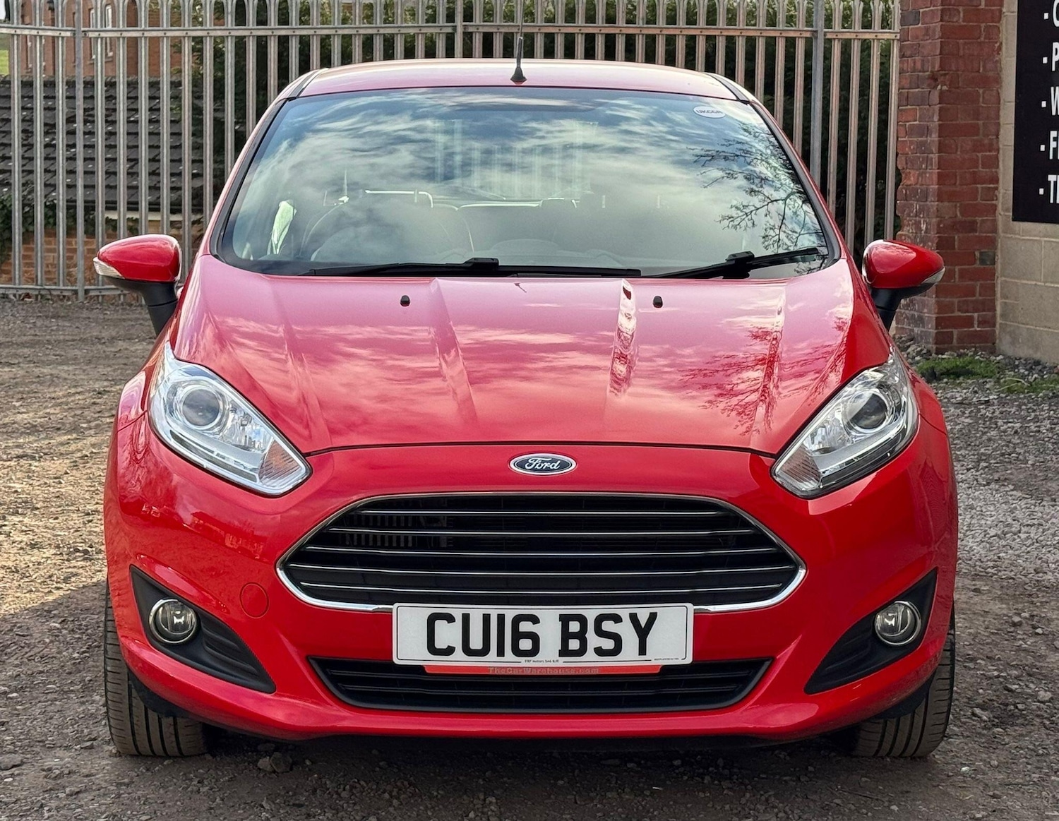 Used Ford Fiesta 2016 for sale - 77839408: Photo 2