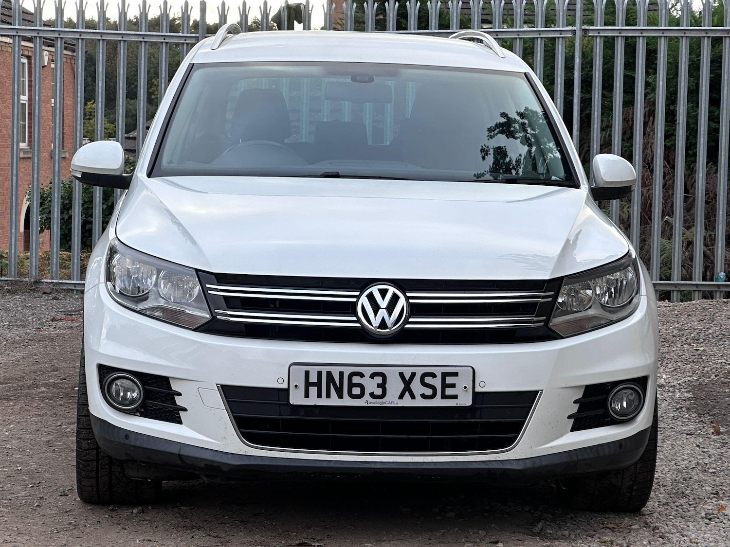 Used Volkswagen Tiguan 2013 for sale - 76227968: Photo 2